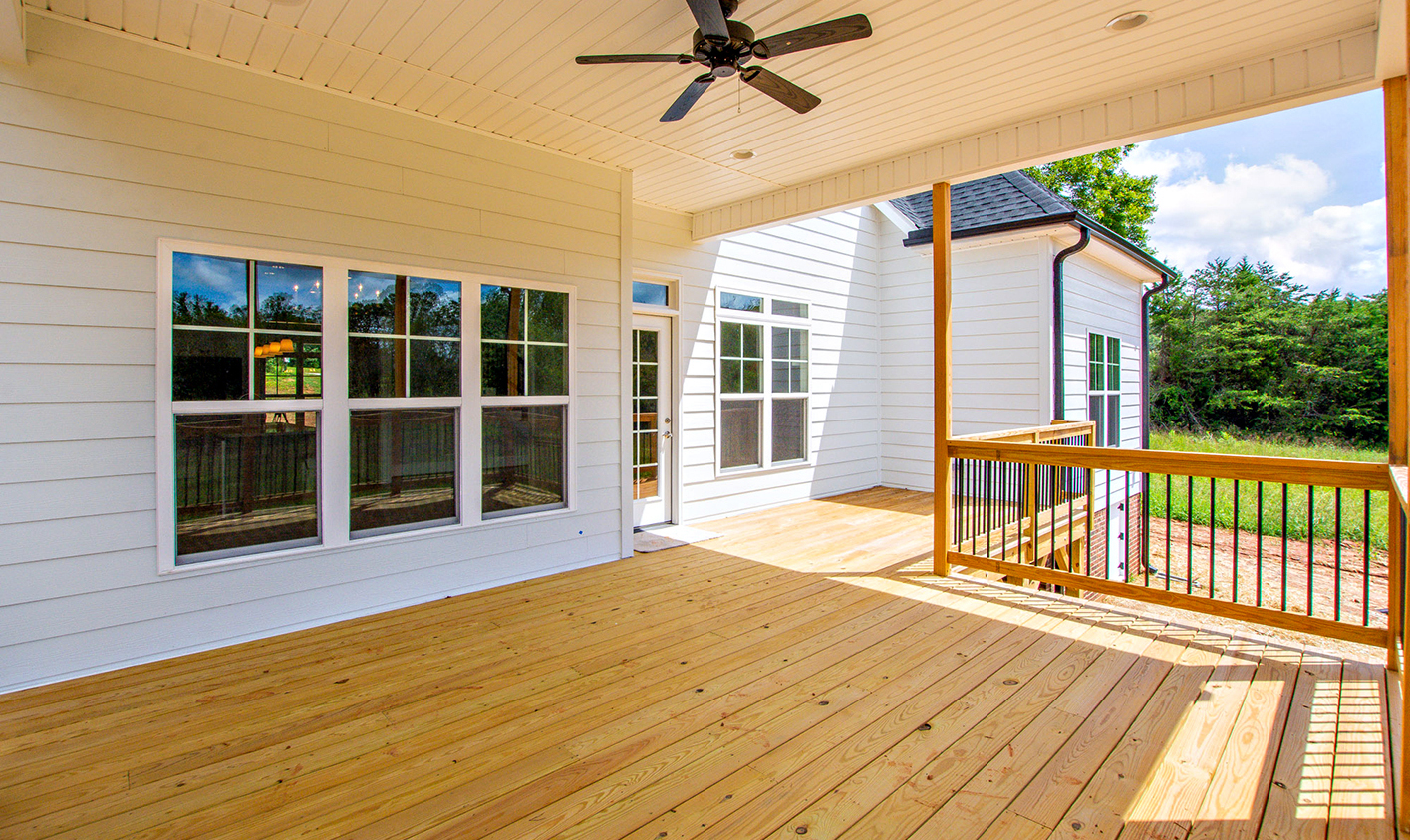 The Hilltop II Porch